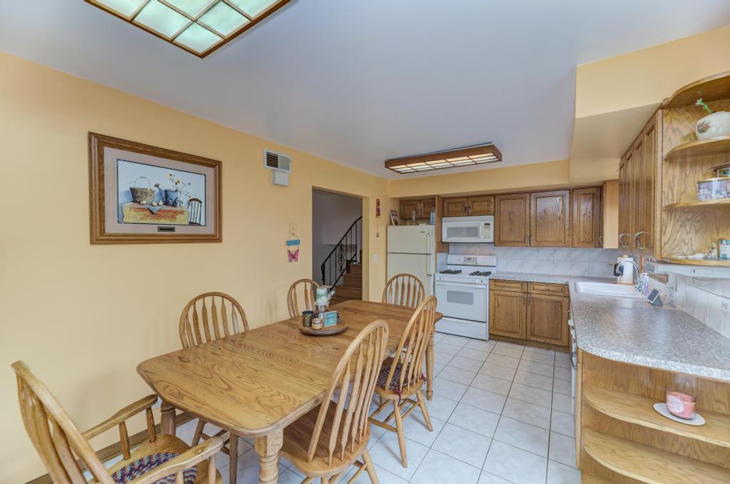 1795 JO ANN Lane, Addison, IL 60101