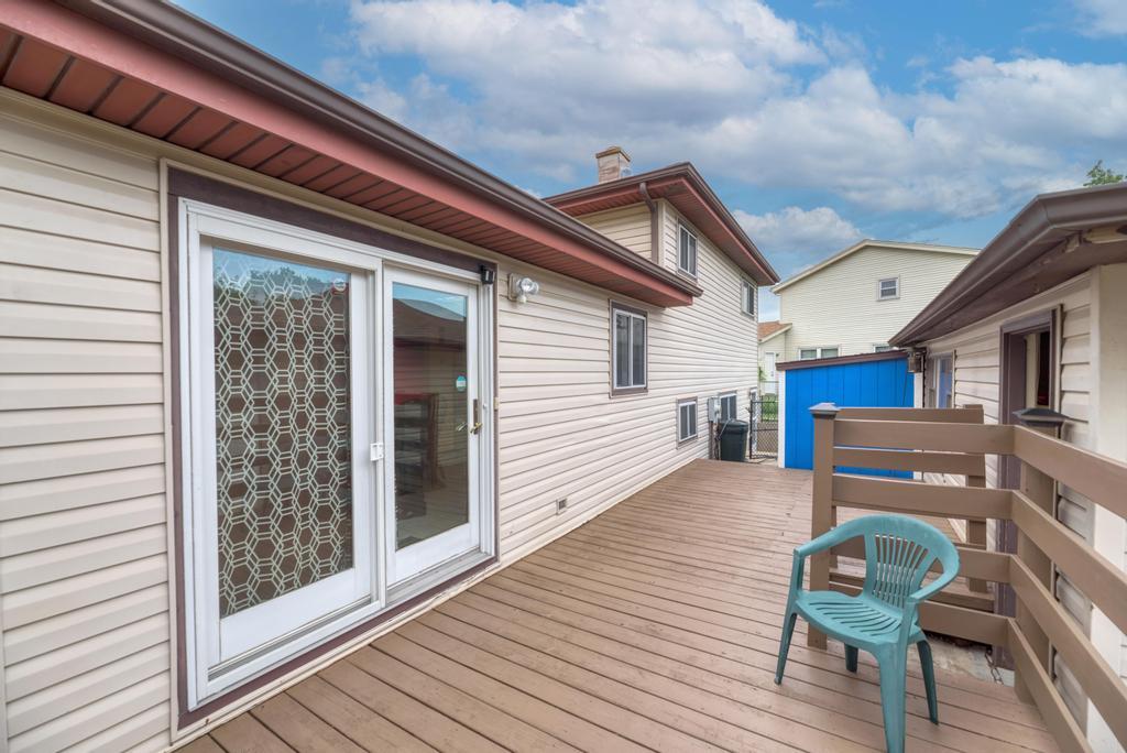 1795 JO ANN Lane, Addison, IL 60101
