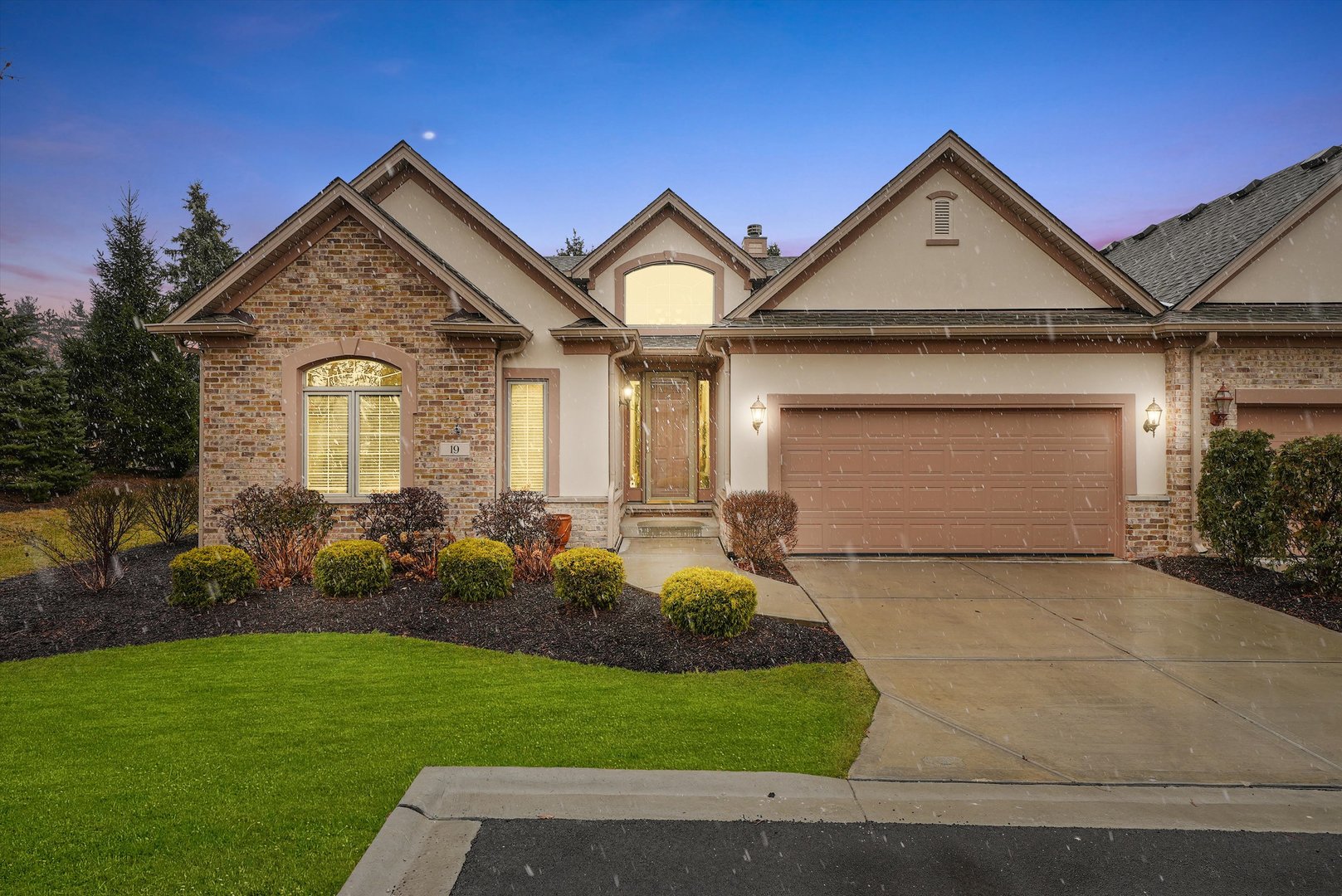 19 LAUGHRY Lane, Palos Park, IL 60464