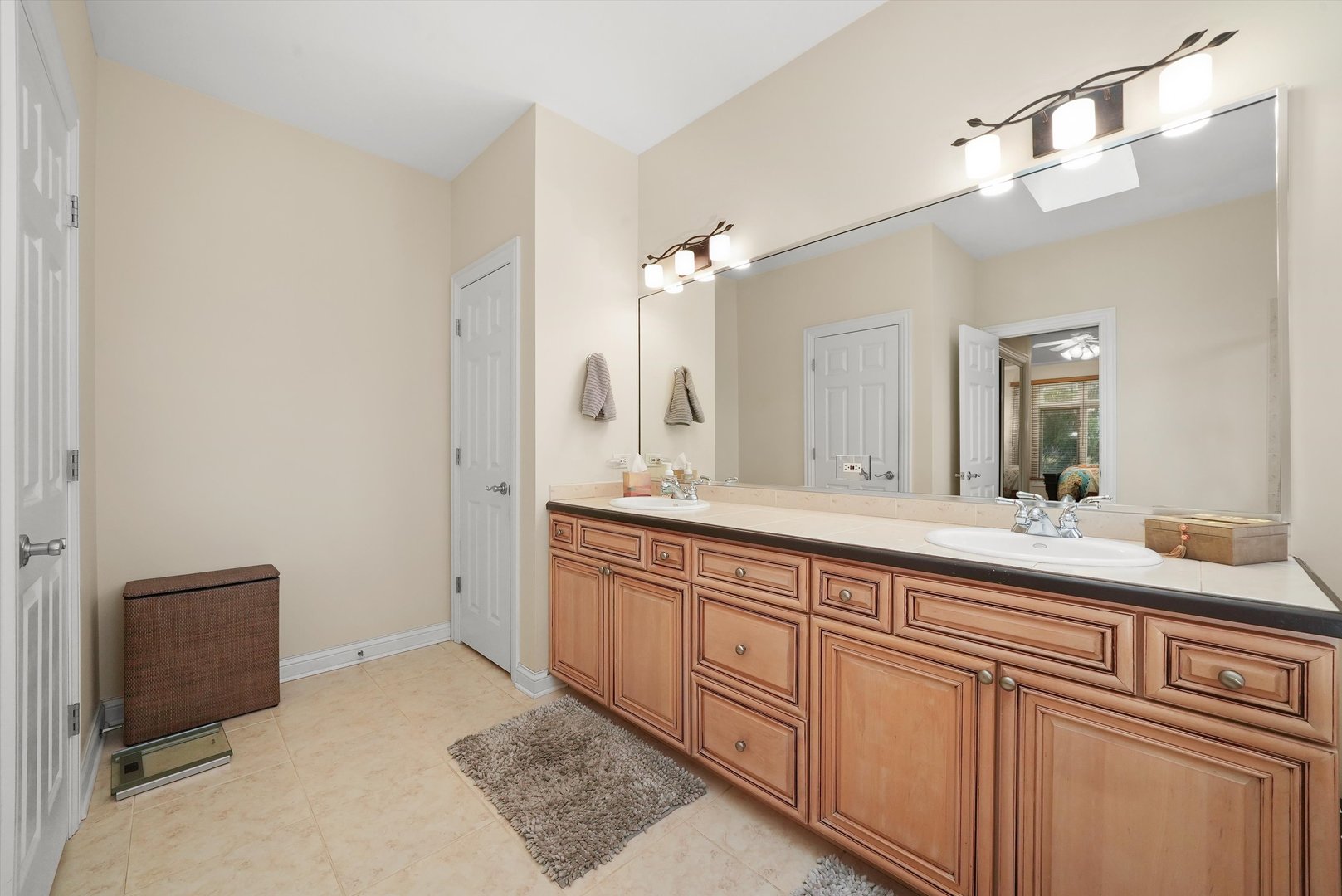 19 LAUGHRY Lane, Palos Park, IL 60464