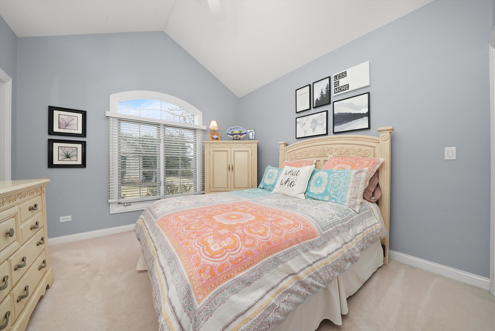 19 LAUGHRY Lane, Palos Park, IL 60464