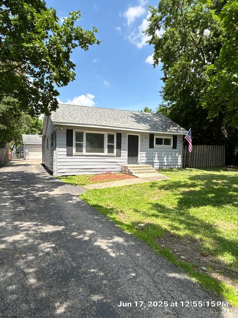 17W508 Hill Street, Villa Park, IL 60181