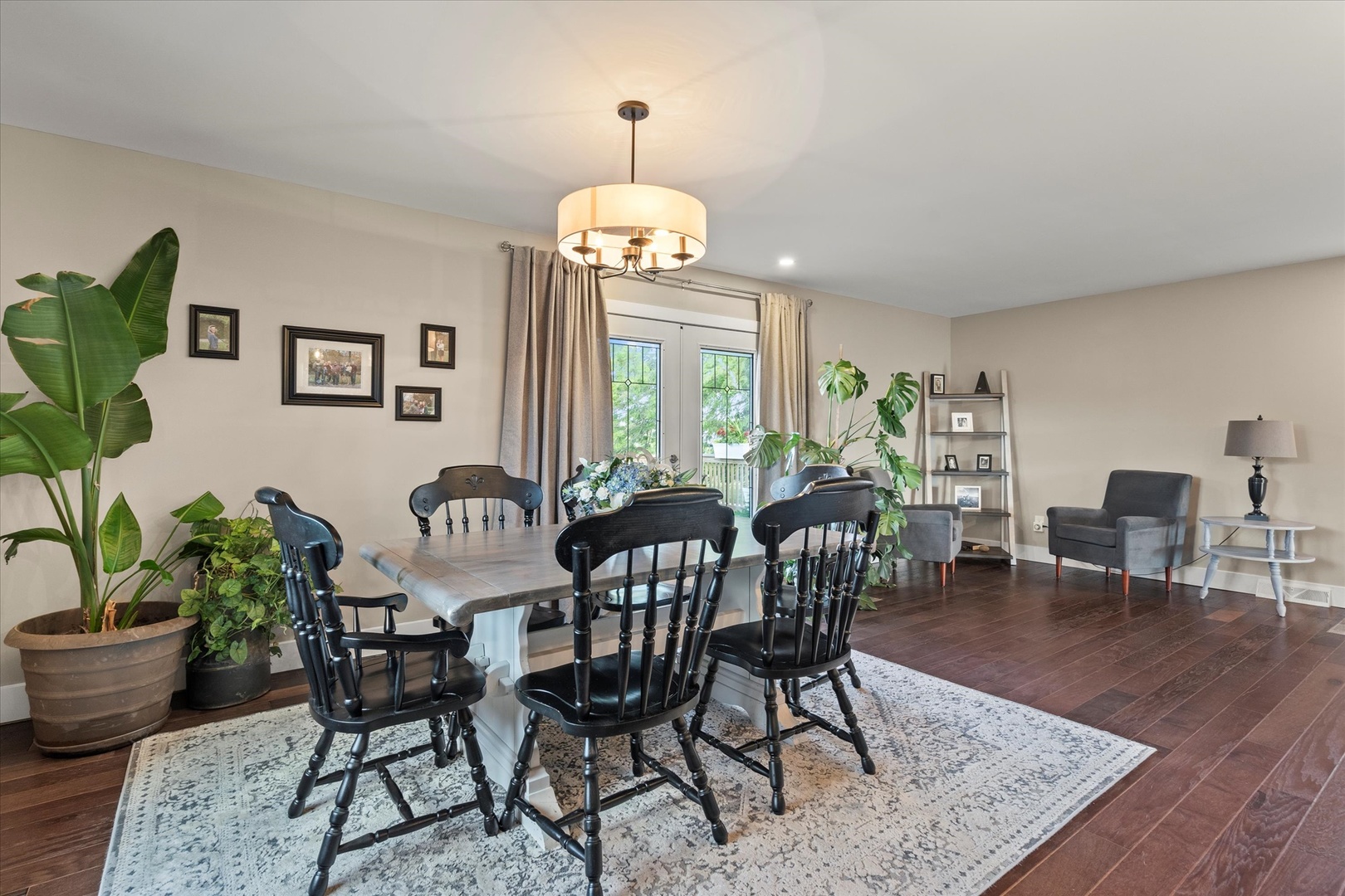 1002 S Schoolhouse Road, New Lenox, IL 60451