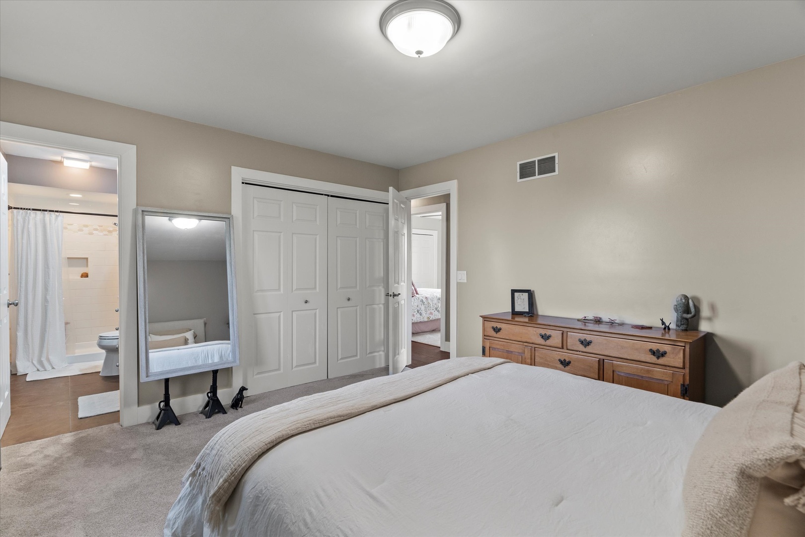 1002 S Schoolhouse Road, New Lenox, IL 60451