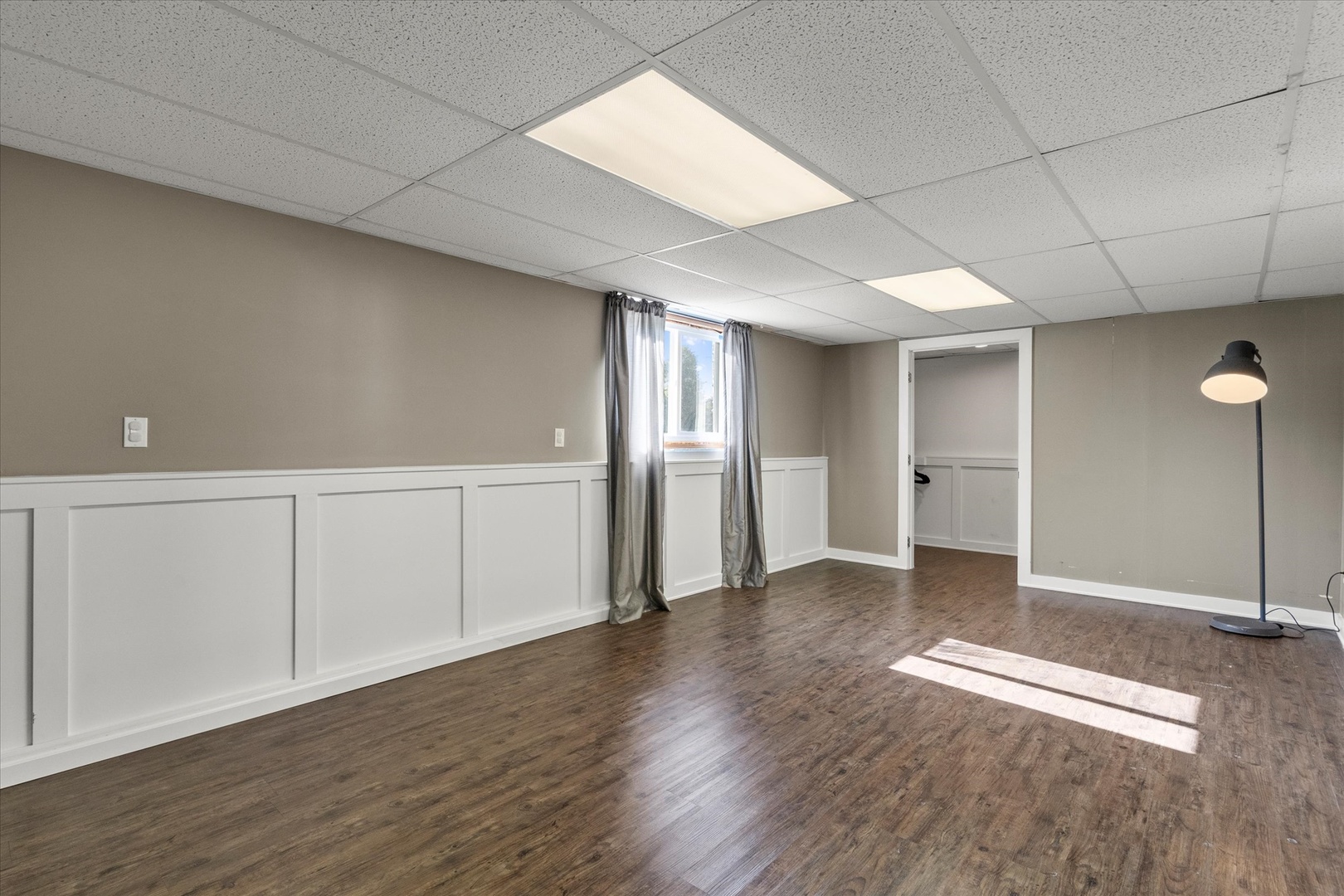 1002 S Schoolhouse Road, New Lenox, IL 60451