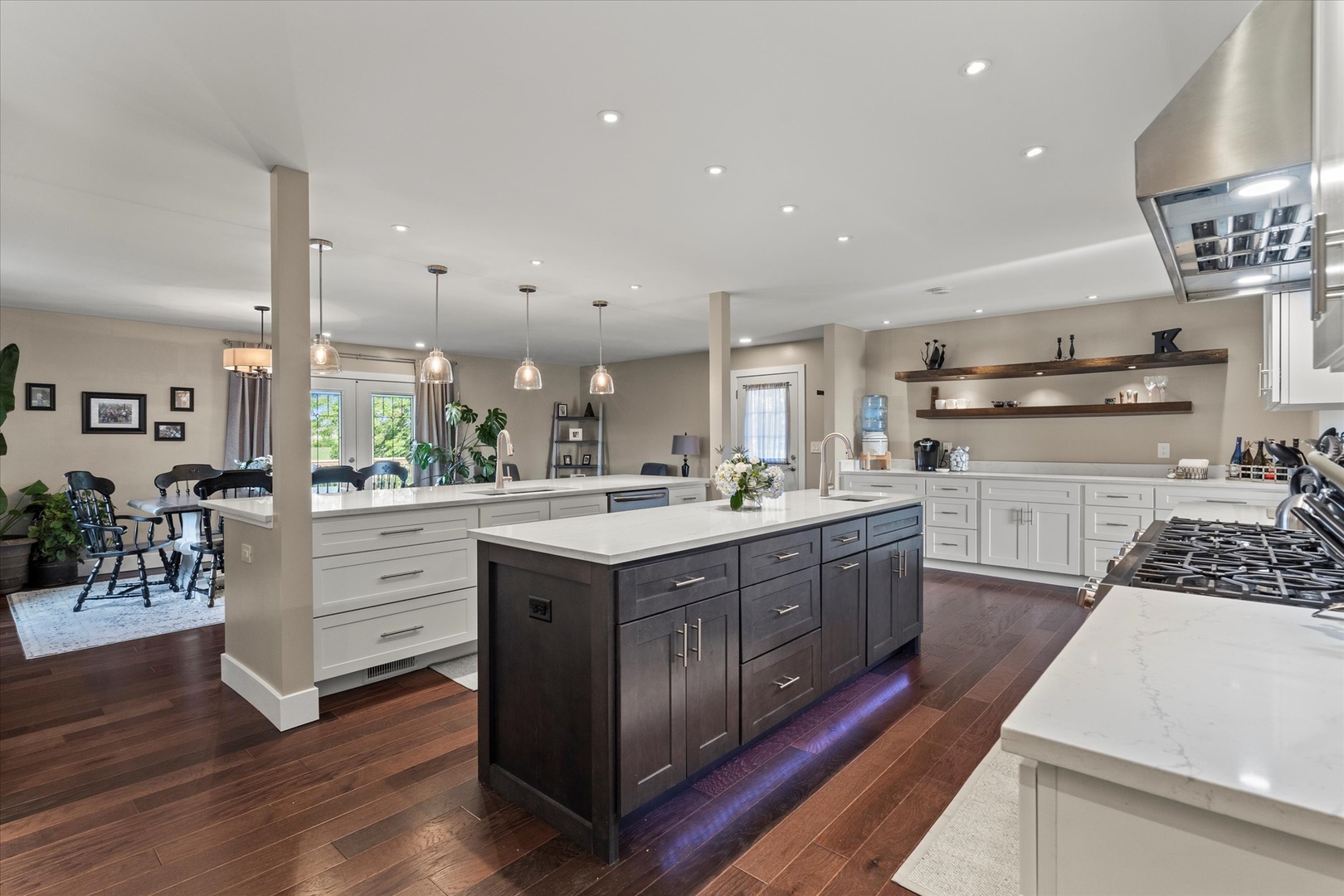 1002 S Schoolhouse Road, New Lenox, IL 60451