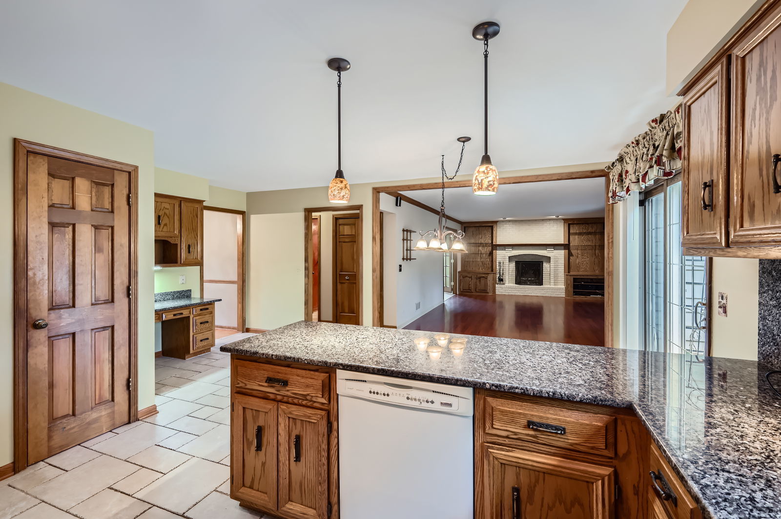 454 Hemlock Lane, Roselle, IL 60172