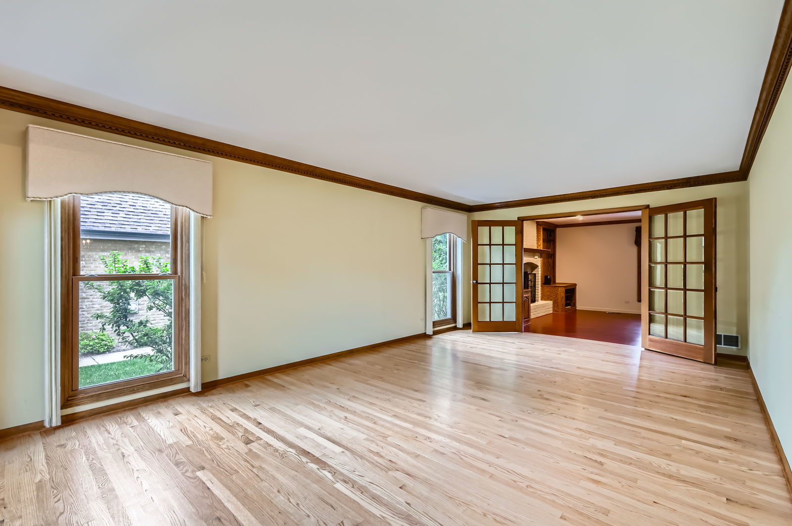454 Hemlock Lane, Roselle, IL 60172
