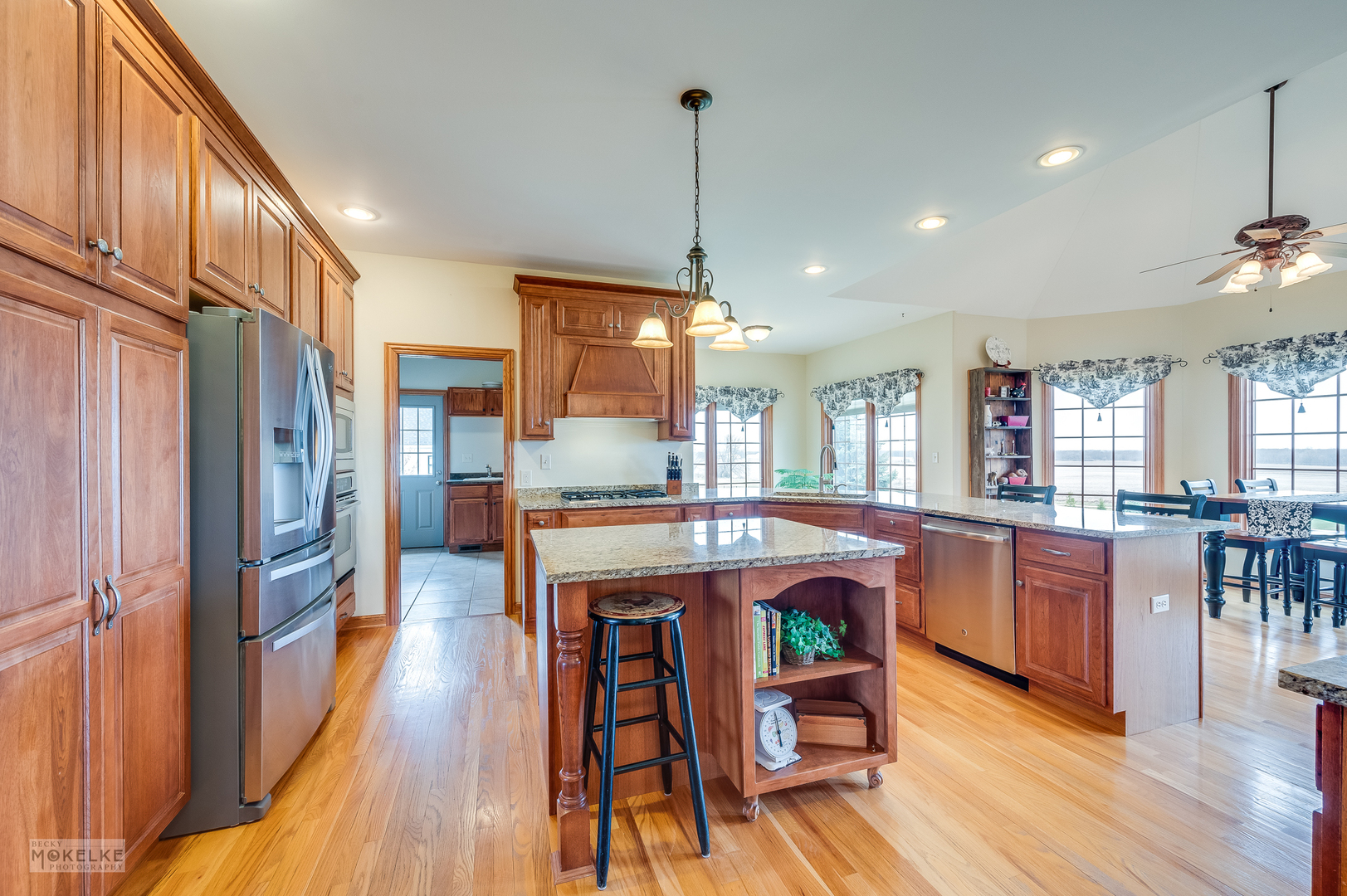 9299 Lee Hill Road, Newark, IL 60541