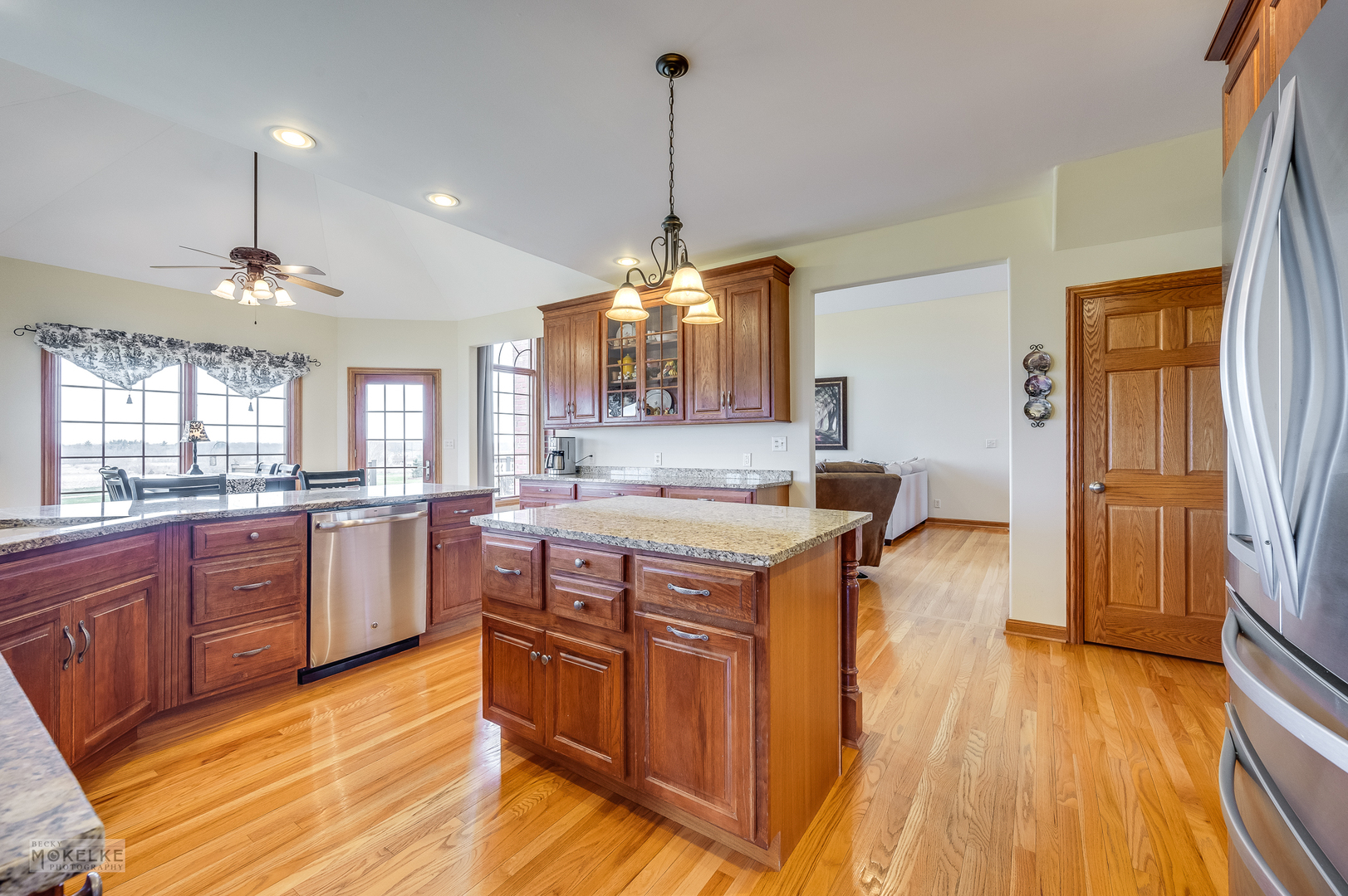 9299 Lee Hill Road, Newark, IL 60541