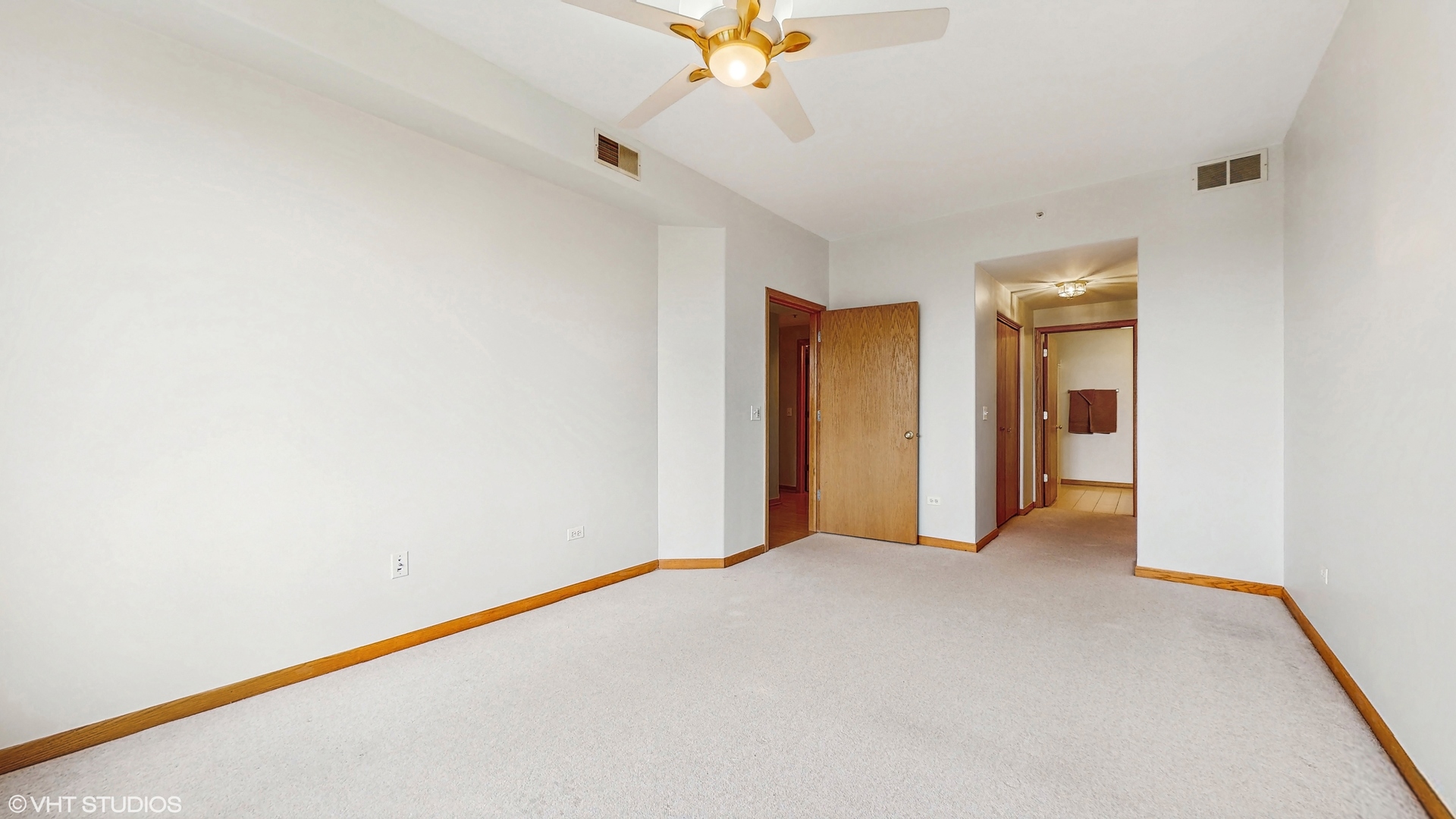 1761 Pavilion Way #506, Park Ridge, IL 60068