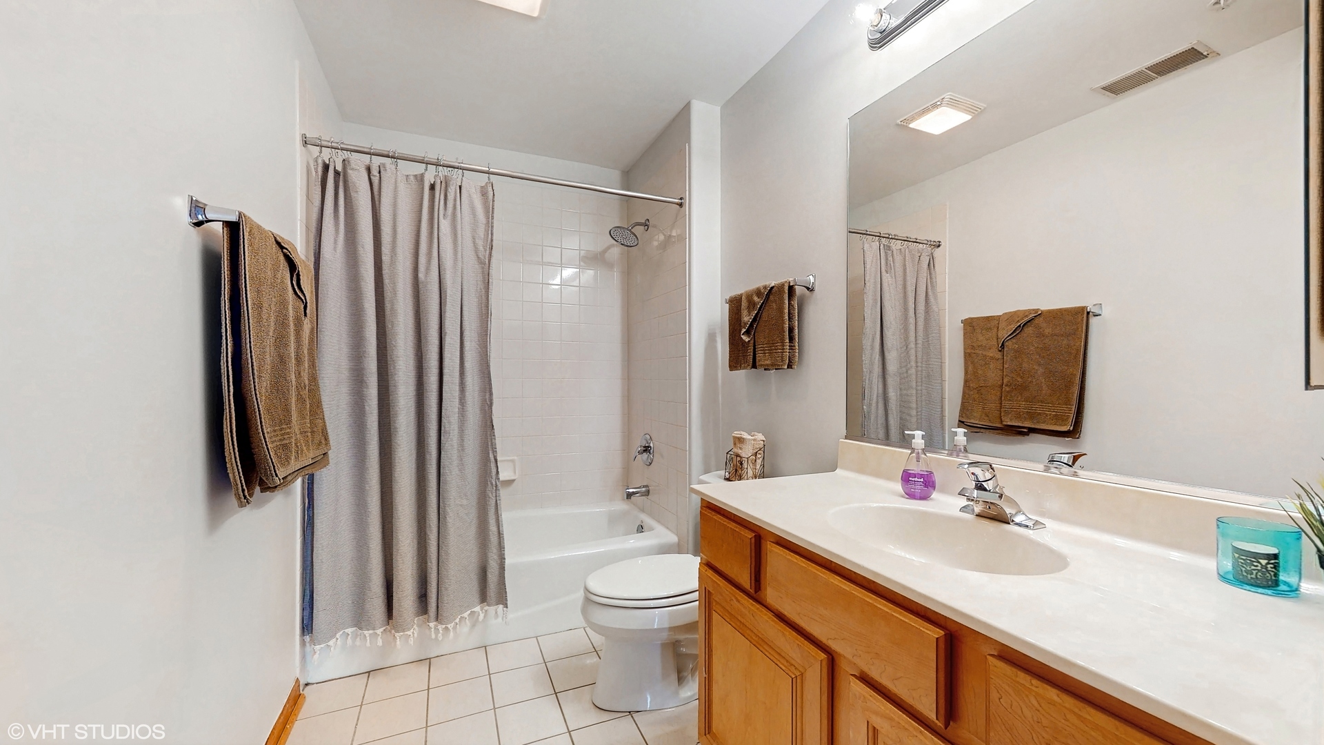 1761 Pavilion Way #506, Park Ridge, IL 60068