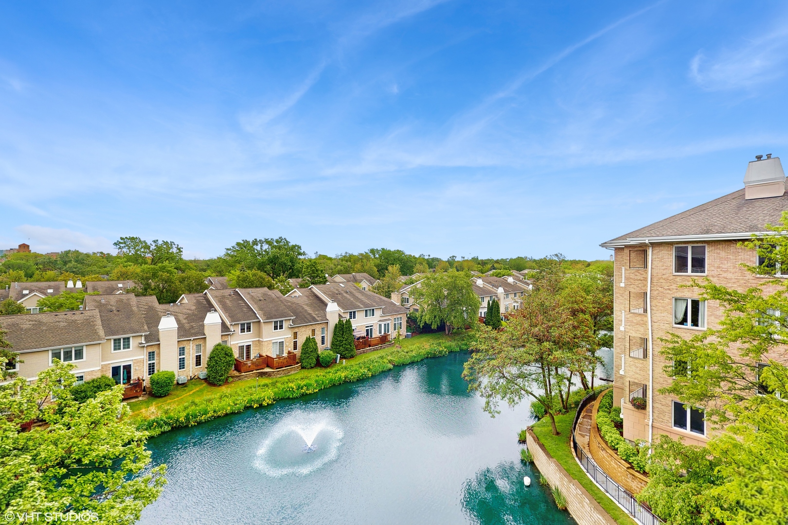 1761 Pavilion Way #506, Park Ridge, IL 60068