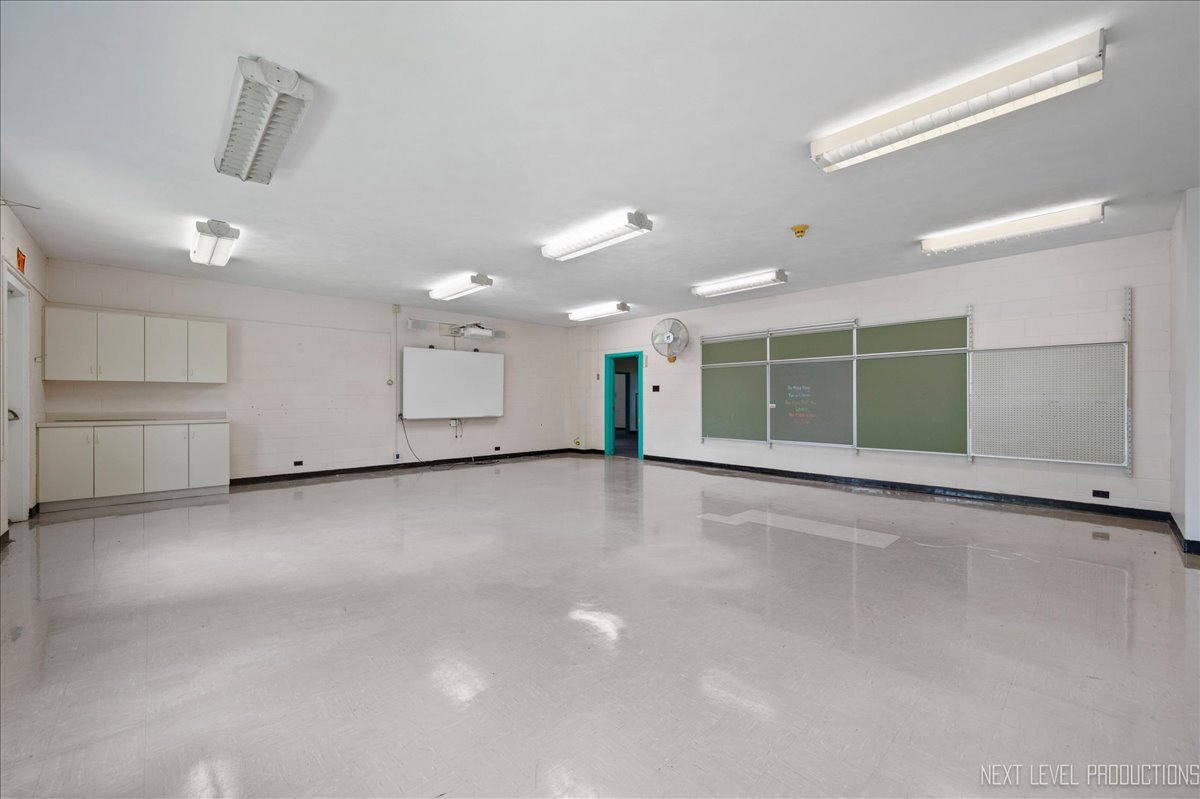 331 George Street, West Chicago, IL 60185