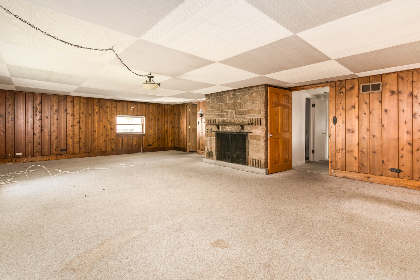 1330 Webford Avenue, Des Plaines, IL 60016