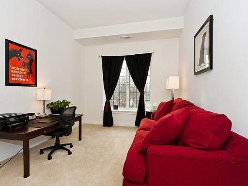 1800 Amberley Court #301, Lake Forest, IL 60045