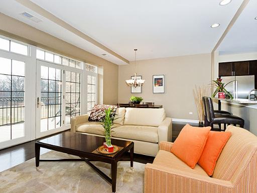 1800 Amberley Court #301, Lake Forest, IL 60045