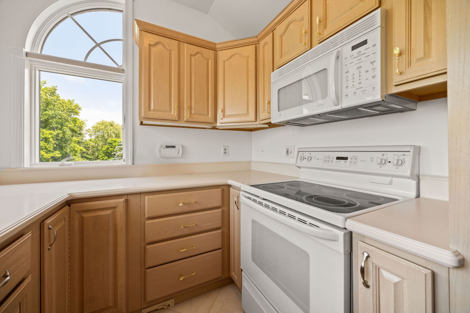 W3318 Lake Forest Lane, Lake Geneva, WI 53147