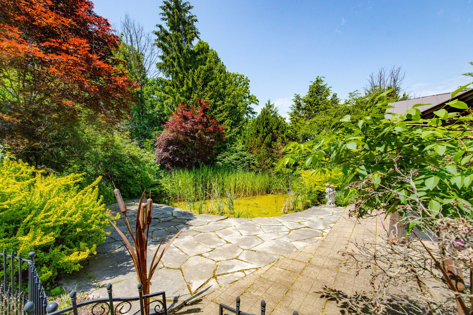 W3318 Lake Forest Lane, Lake Geneva, WI 53147