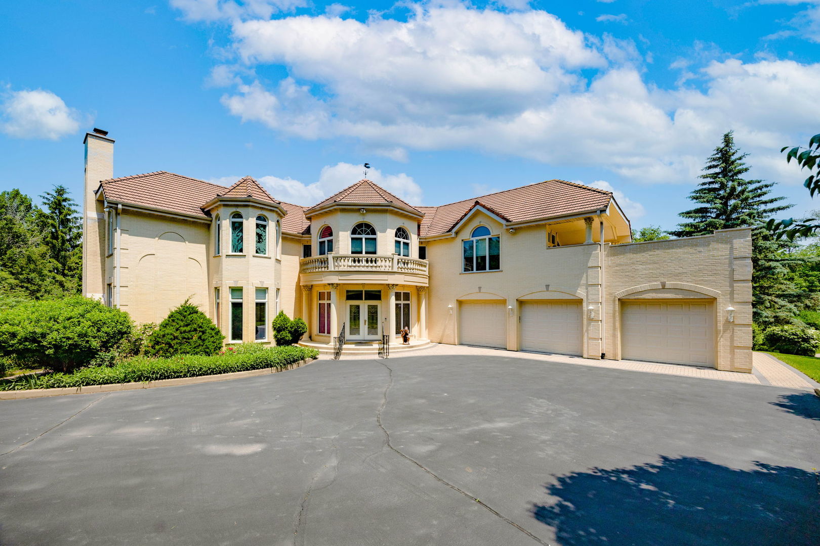 W3318 Lake Forest Lane, Lake Geneva, WI 53147
