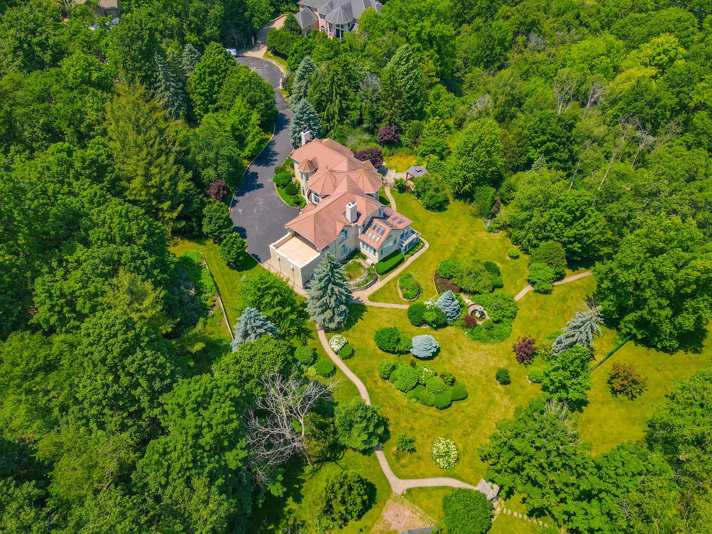 W3318 Lake Forest Lane, Lake Geneva, WI 53147