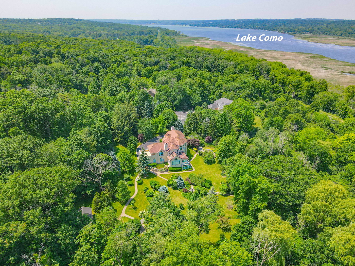 W3318 Lake Forest Lane, Lake Geneva, WI 53147