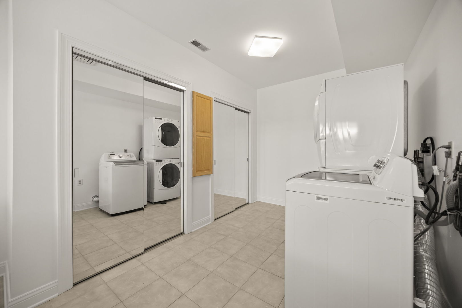 W3318 Lake Forest Lane, Lake Geneva, WI 53147