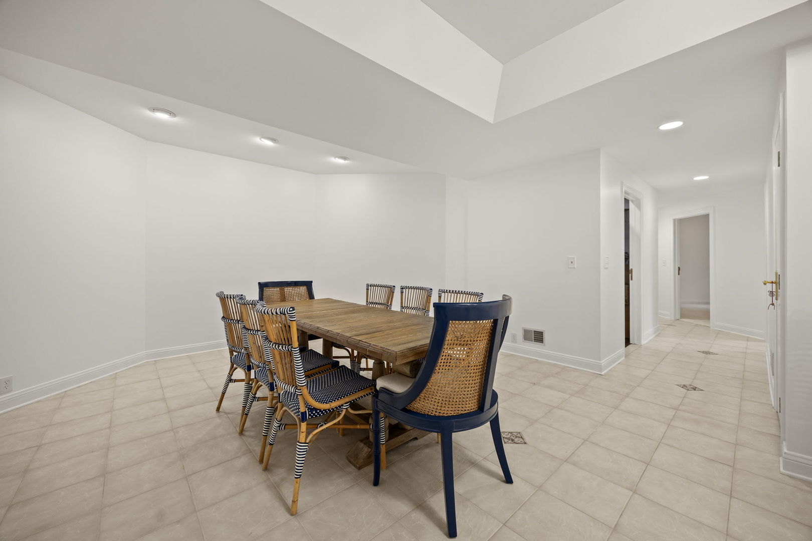 W3318 Lake Forest Lane, Lake Geneva, WI 53147
