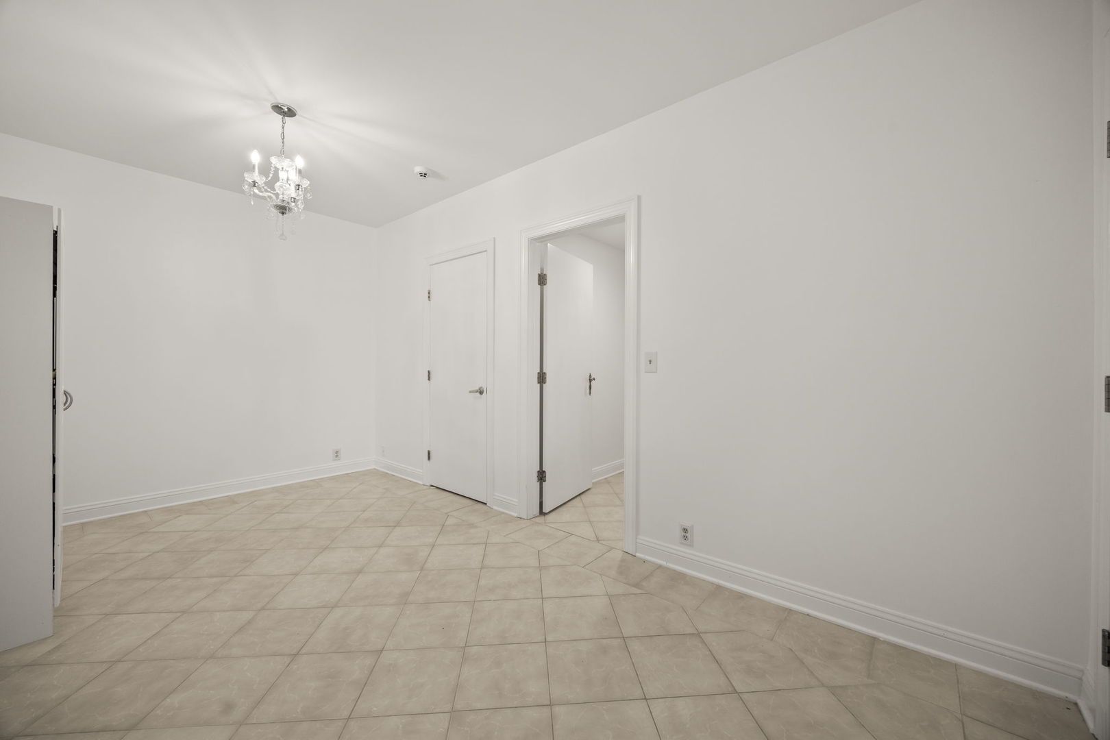 W3318 Lake Forest Lane, Lake Geneva, WI 53147