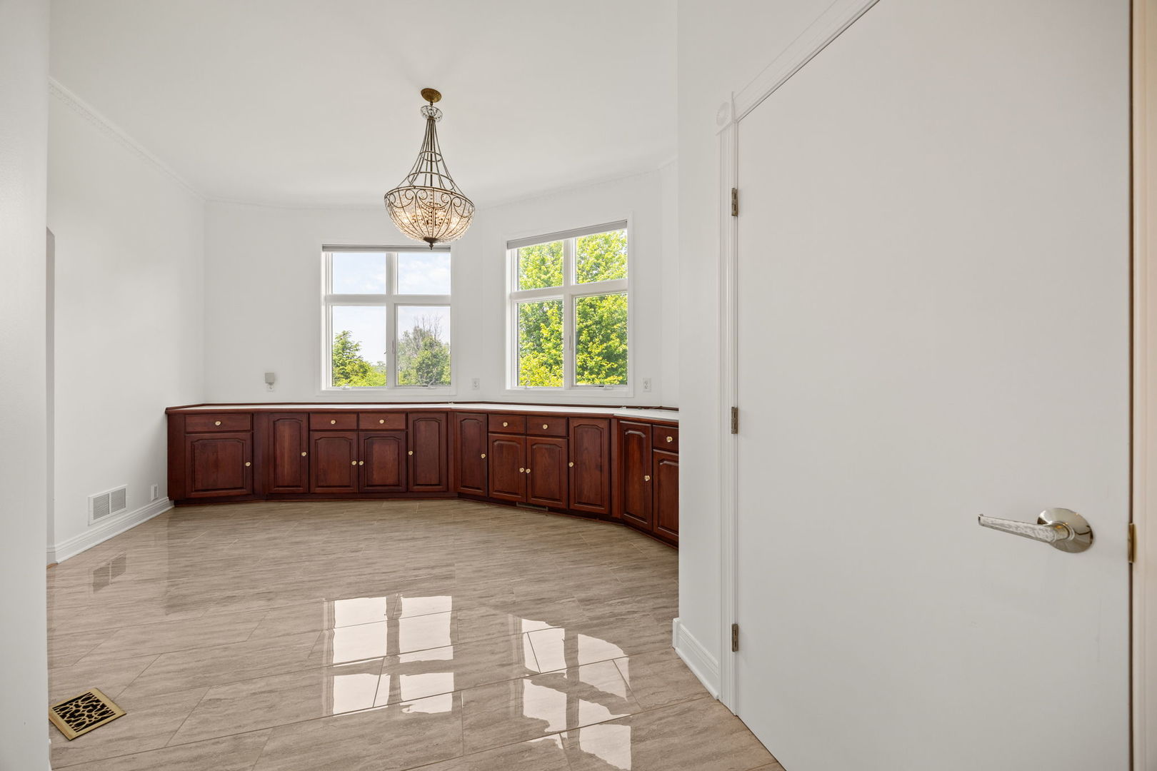 W3318 Lake Forest Lane, Lake Geneva, WI 53147