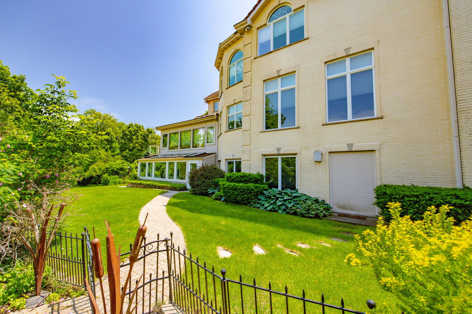 W3318 Lake Forest Lane, Lake Geneva, WI 53147