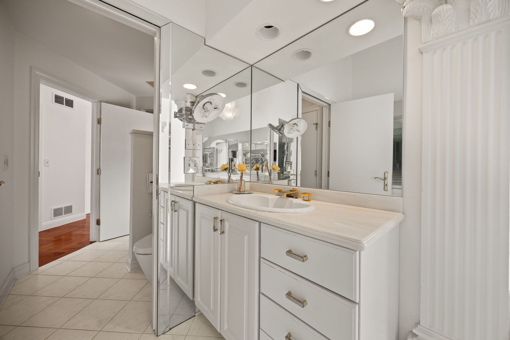 W3318 Lake Forest Lane, Lake Geneva, WI 53147