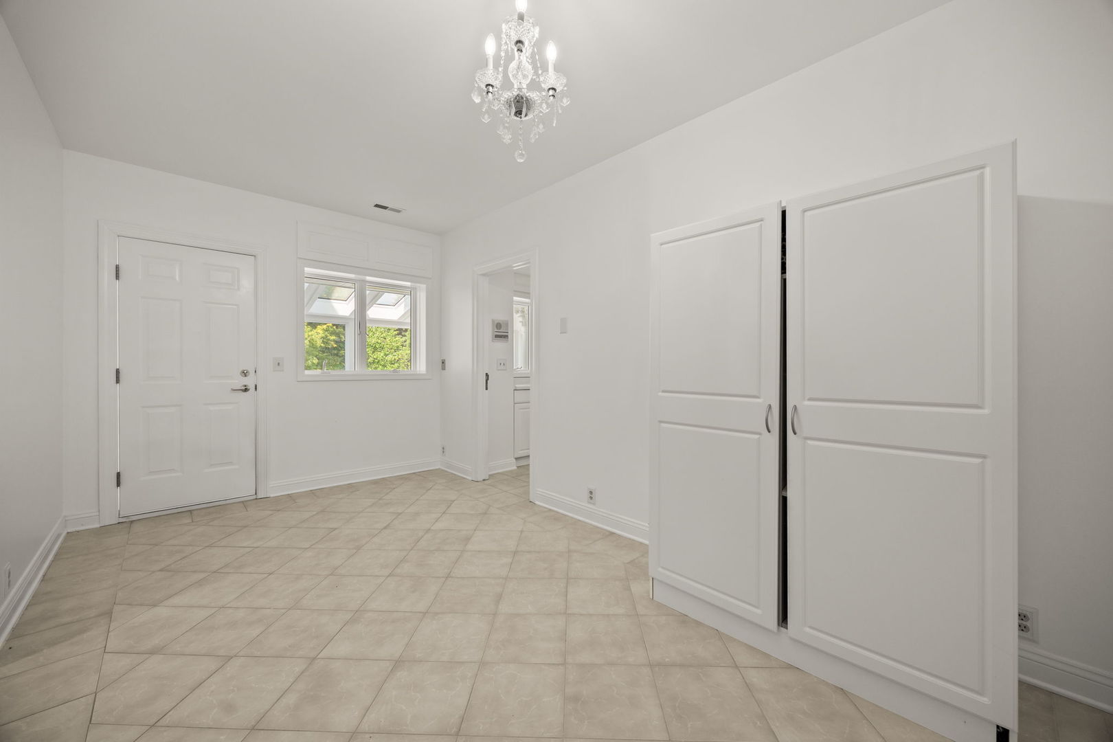 W3318 Lake Forest Lane, Lake Geneva, WI 53147