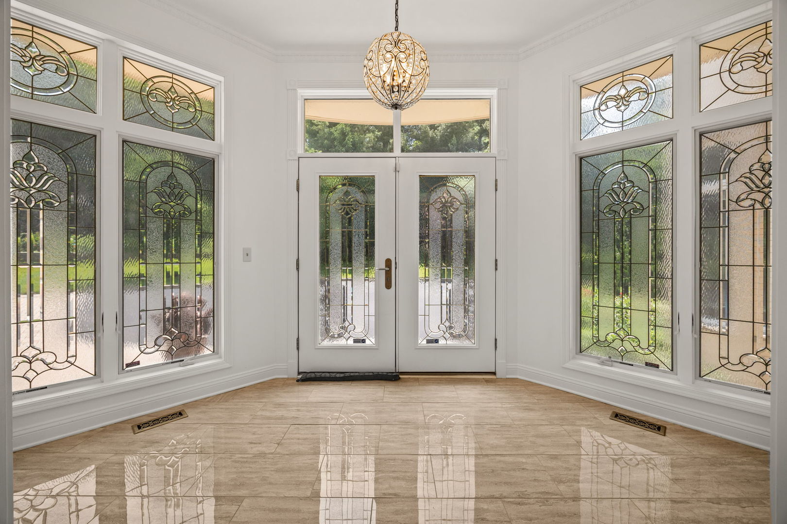 W3318 Lake Forest Lane, Lake Geneva, WI 53147