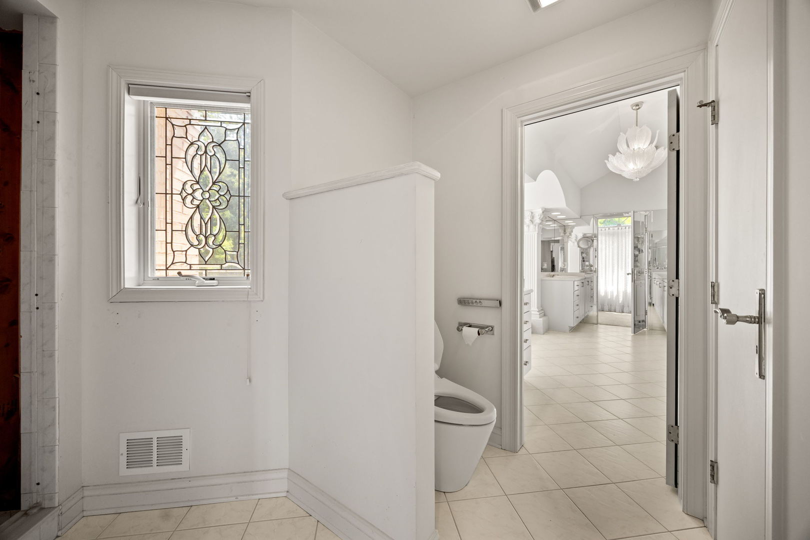 W3318 Lake Forest Lane, Lake Geneva, WI 53147