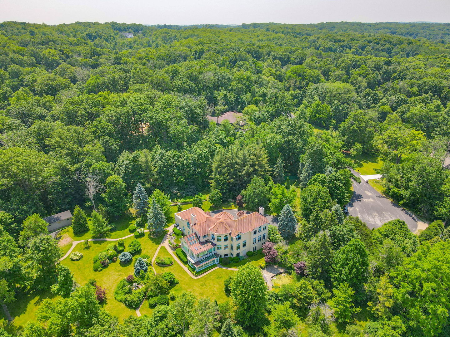 W3318 Lake Forest Lane, Lake Geneva, WI 53147