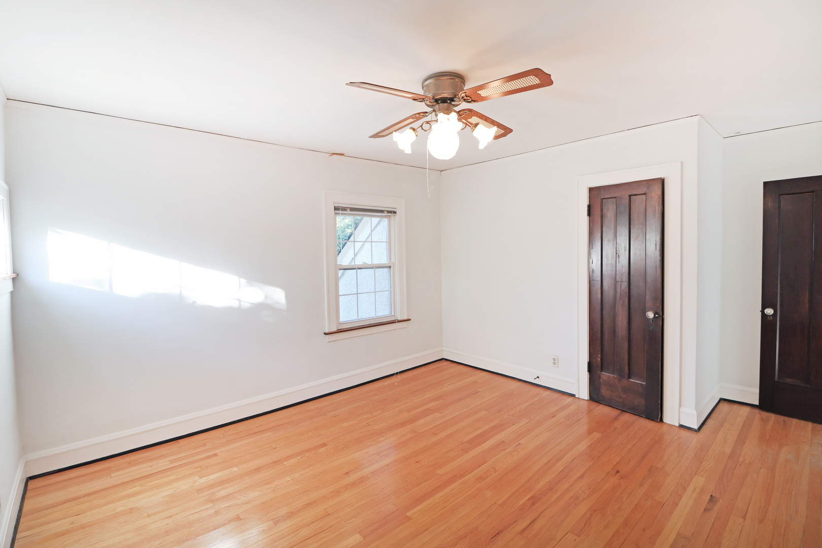 231 Lawton Road, Riverside, IL 60546