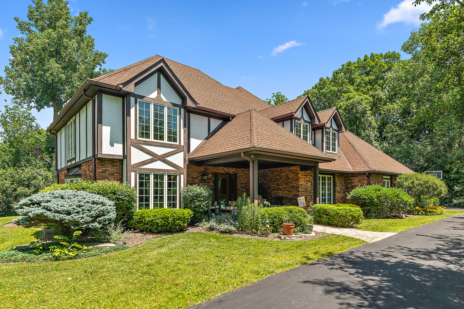 8414 W 119th Street, Palos Park, IL 60464