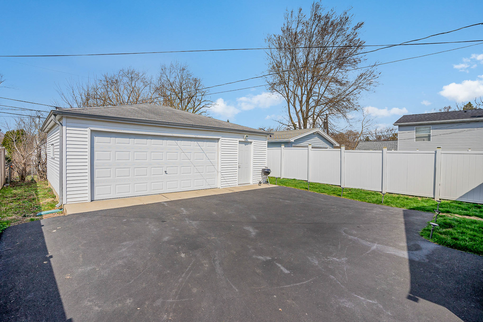 324 N Prospect Drive, Round Lake Park, IL 60073