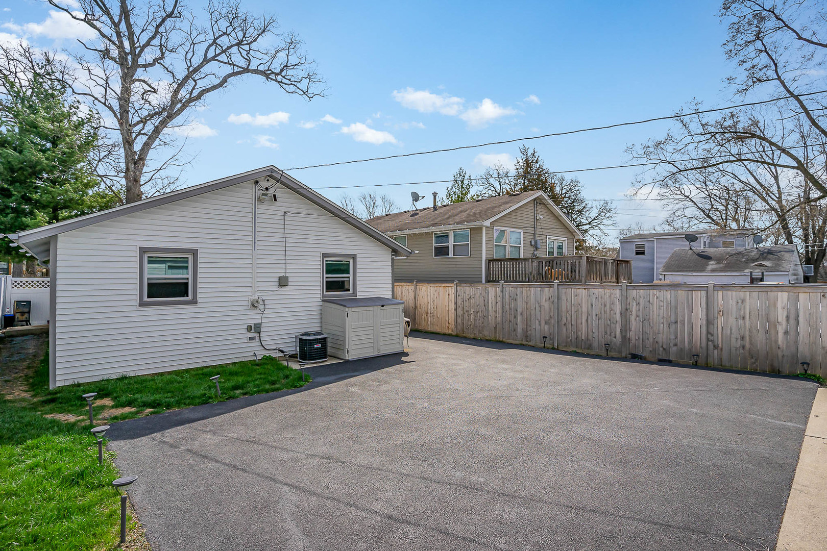324 N Prospect Drive, Round Lake Park, IL 60073