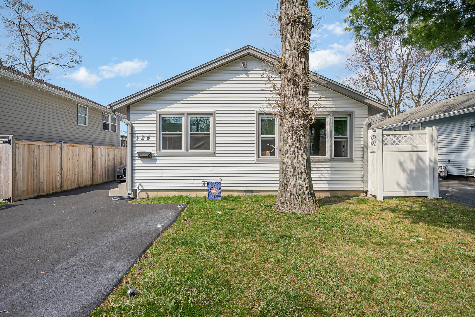 324 N Prospect Drive, Round Lake Park, IL 60073