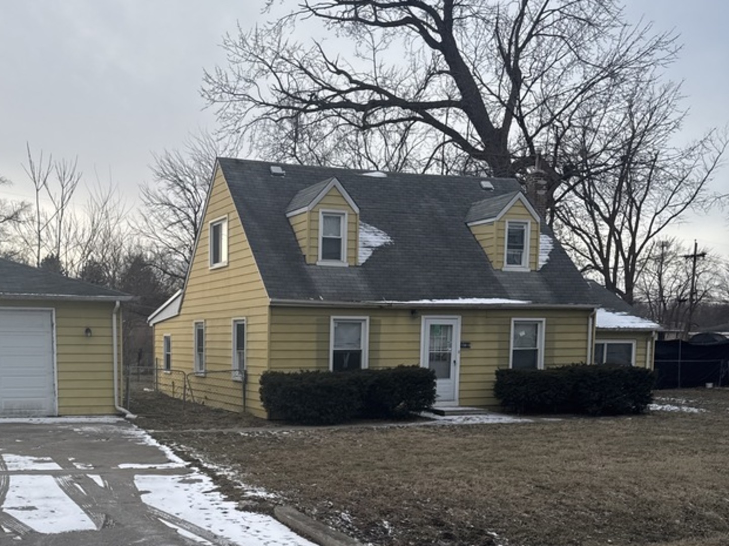 15818 Saint Louis Avenue, Markham, IL 60428