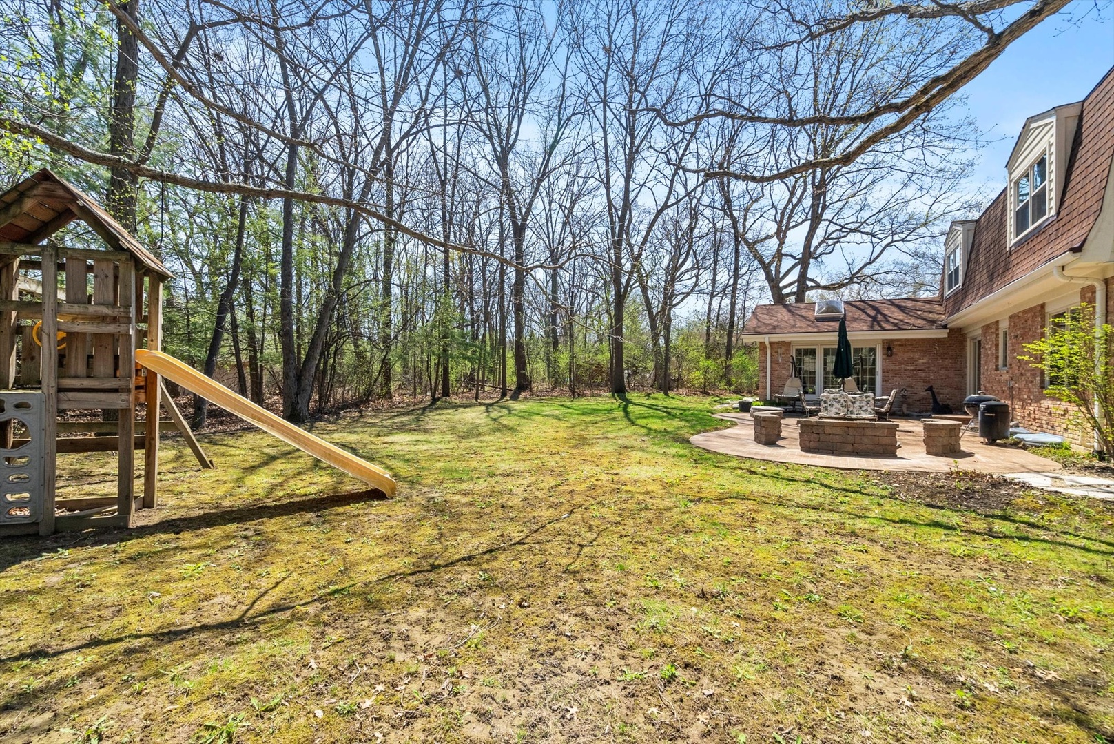 125 Grove Lane, Barrington, IL 60010