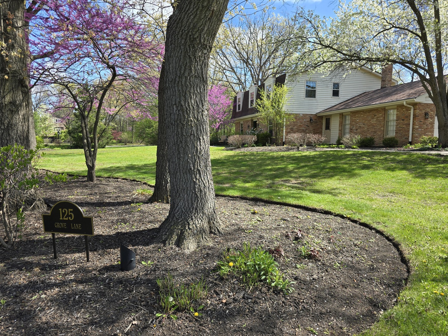 125 Grove Lane, Barrington, IL 60010
