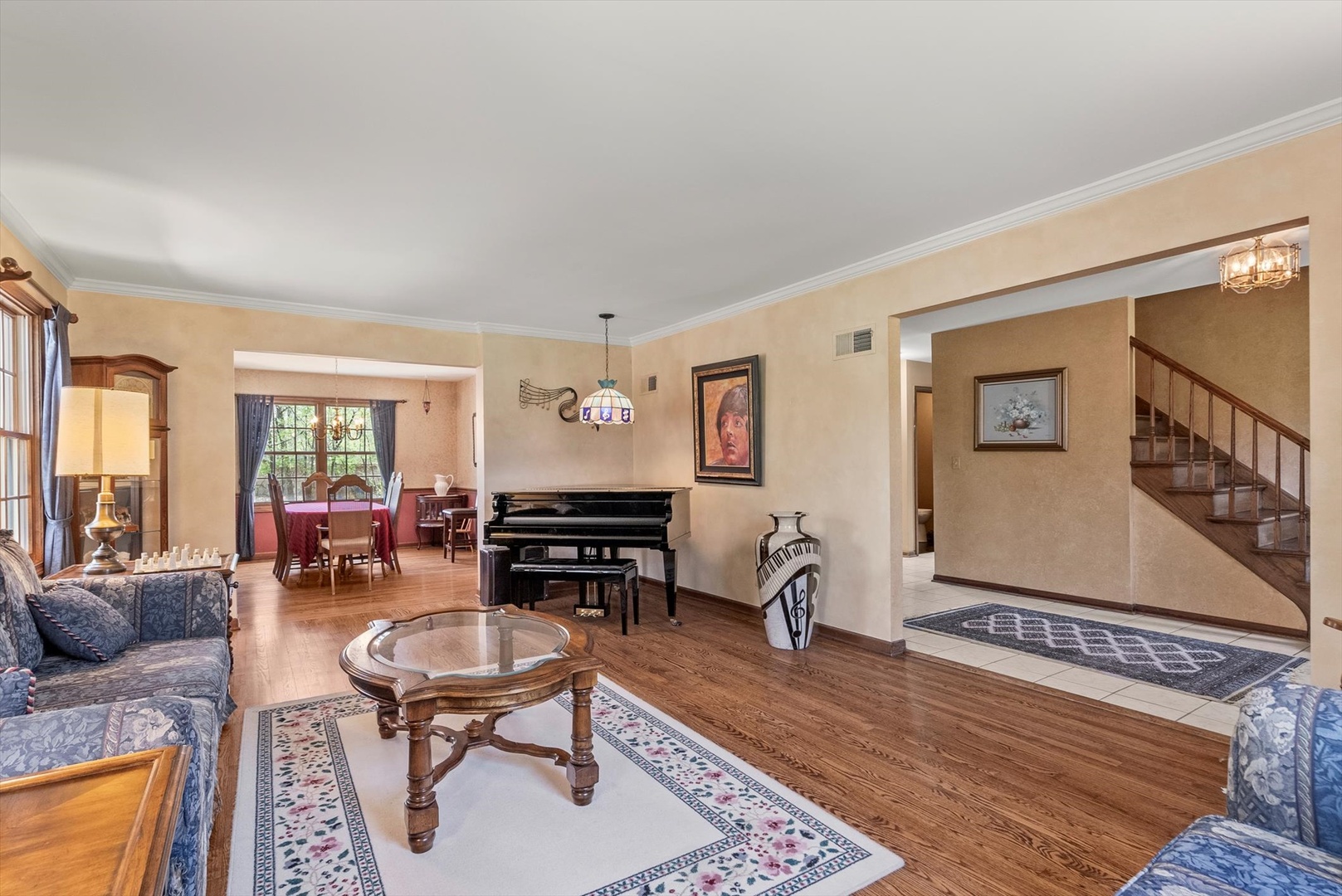 125 Grove Lane, Barrington, IL 60010