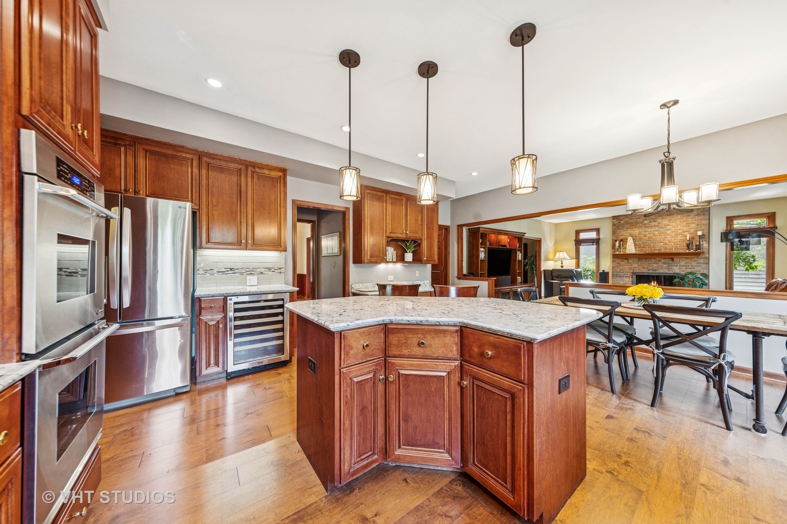 1343 Dunrobin Road, Naperville, IL 60540