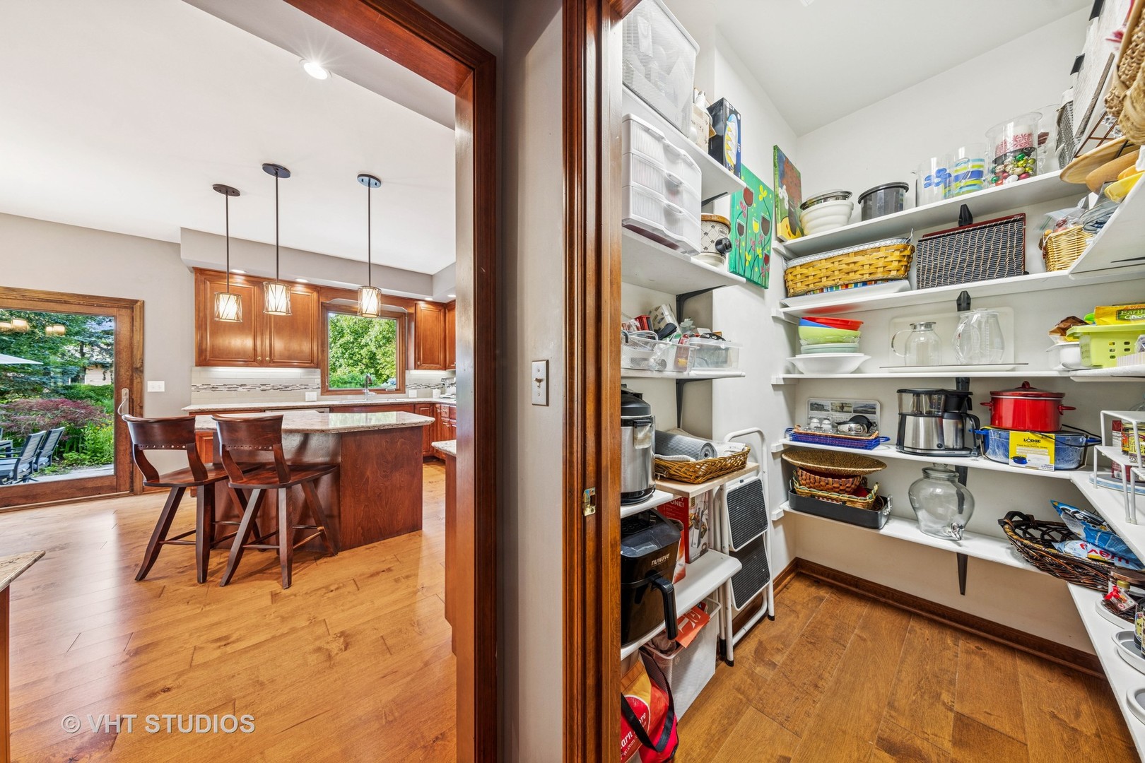 1343 Dunrobin Road, Naperville, IL 60540