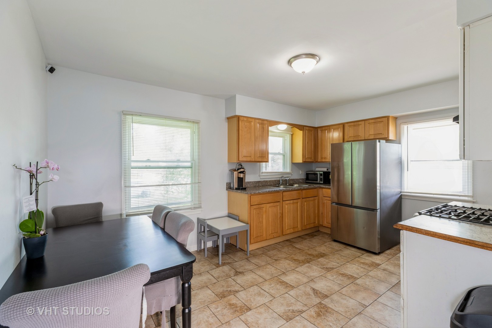 18400 Chicago Avenue, Lansing, IL 60438