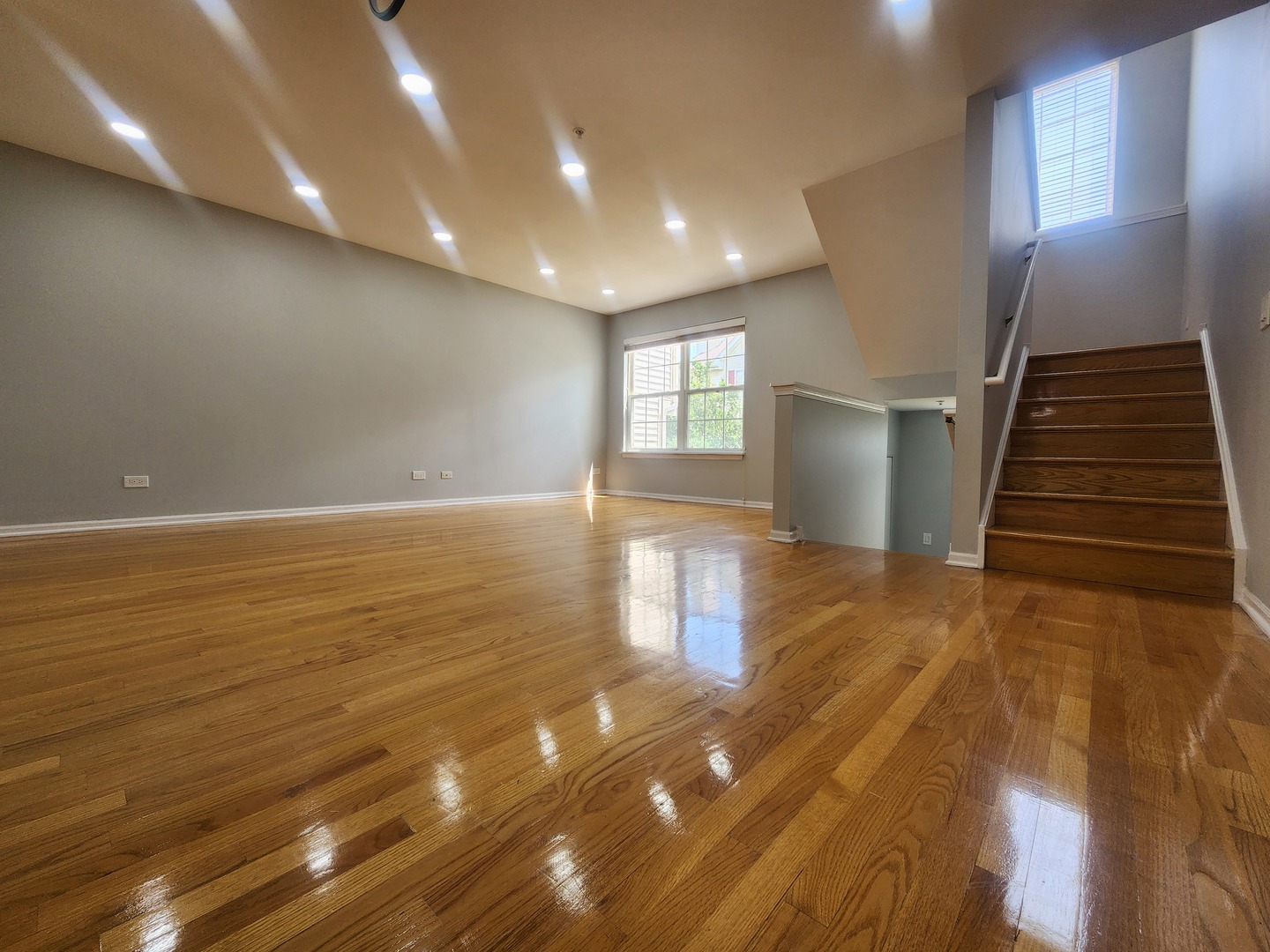 746 River Mill Parkway, Wheeling, IL 60090