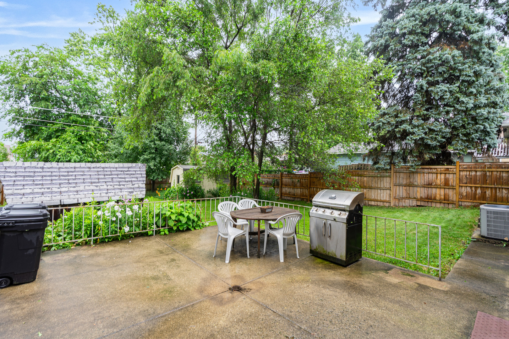 112 Hill Street, Willow Springs, IL 60480